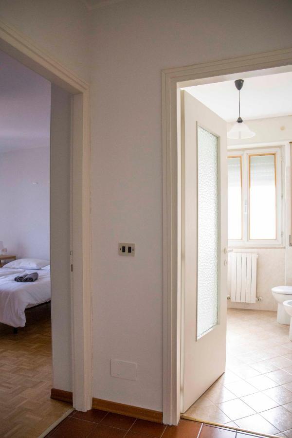 Cloud 9 - Apartment With Stunning Lake View ベルジラーテ エクステリア 写真