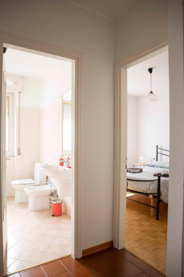 Cloud 9 - Apartment With Stunning Lake View ベルジラーテ エクステリア 写真