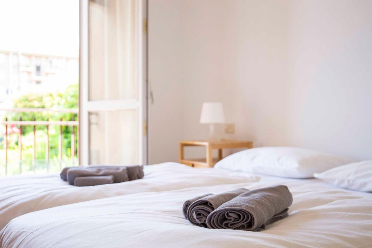 Cloud 9 - Apartment With Stunning Lake View ベルジラーテ エクステリア 写真