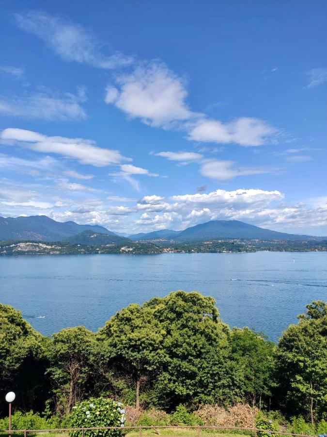 Cloud 9 - Apartment With Stunning Lake View ベルジラーテ エクステリア 写真