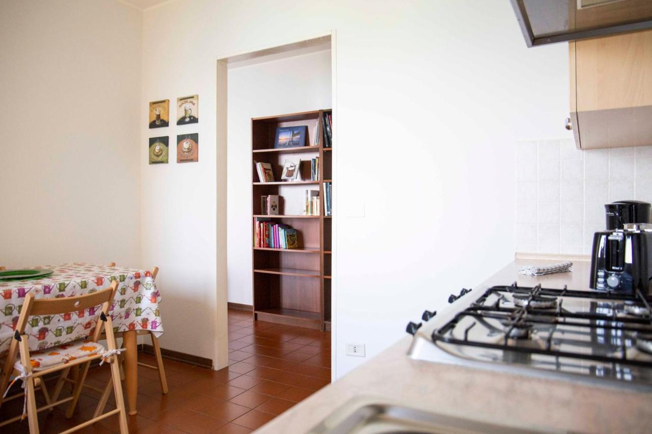 Cloud 9 - Apartment With Stunning Lake View ベルジラーテ エクステリア 写真
